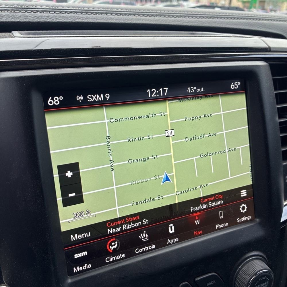 Used 2018 RAM 1500 Sport w/ Sport Premium Group image 11