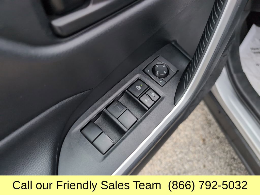 Certified 2021 Toyota RAV4 LE w/ Carpet Mat Package (TMS) AWD/4WD image 13