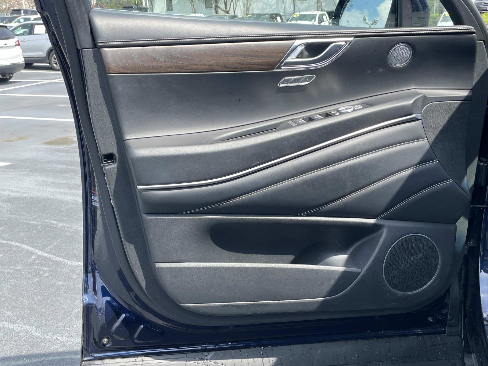 Used 2024 Genesis GV80 2.5T image 14