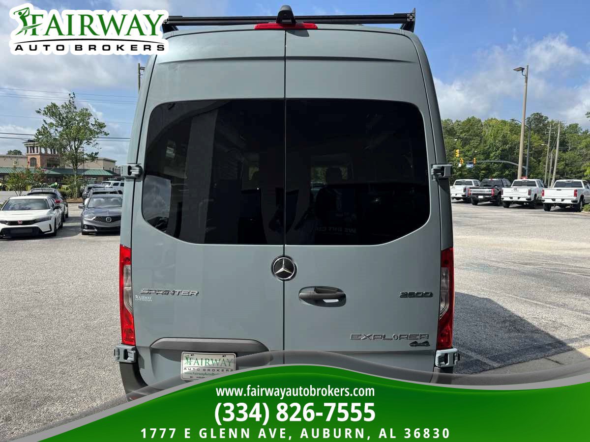 Used 2022 Mercedes-Benz Sprinter 2500 image 7