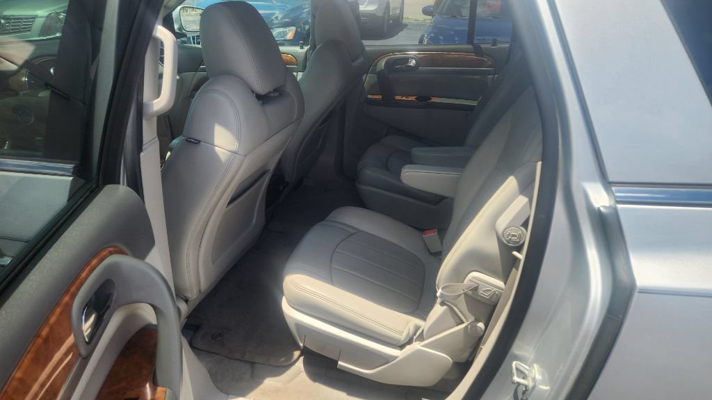 Used 2012 Buick Enclave Leather AWD/4WD image 16