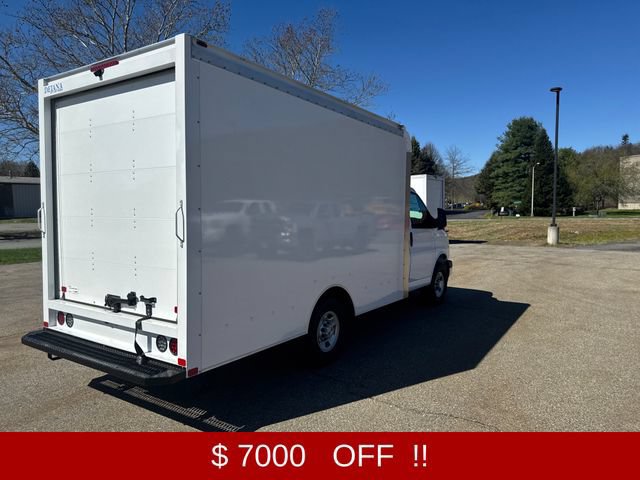 New 2026 Chevrolet Express 3500 w/ Power Convenience Package RWD image 6