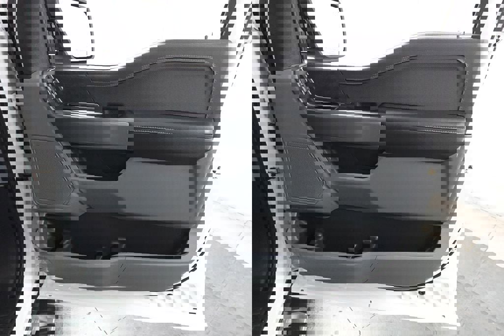 Used 2024 Ford F150 XLT w/ Mobile Office Package image 28