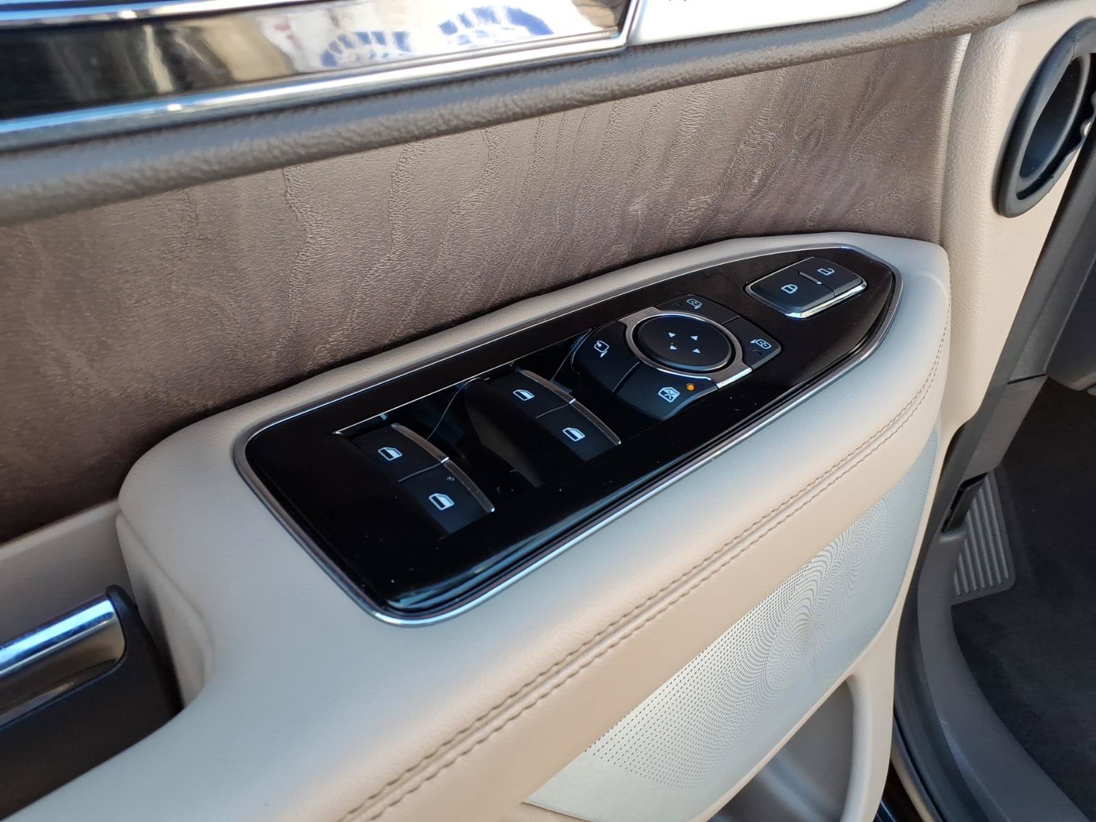 Certified 2024 Lincoln Navigator Reserve AWD/4WD image 14