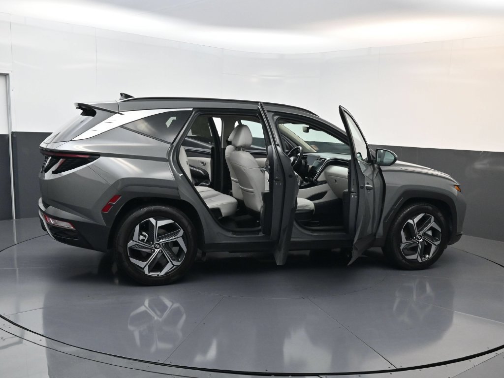 Certified 2024 Hyundai Tucson SEL w/ Convenience Package FWD image 30