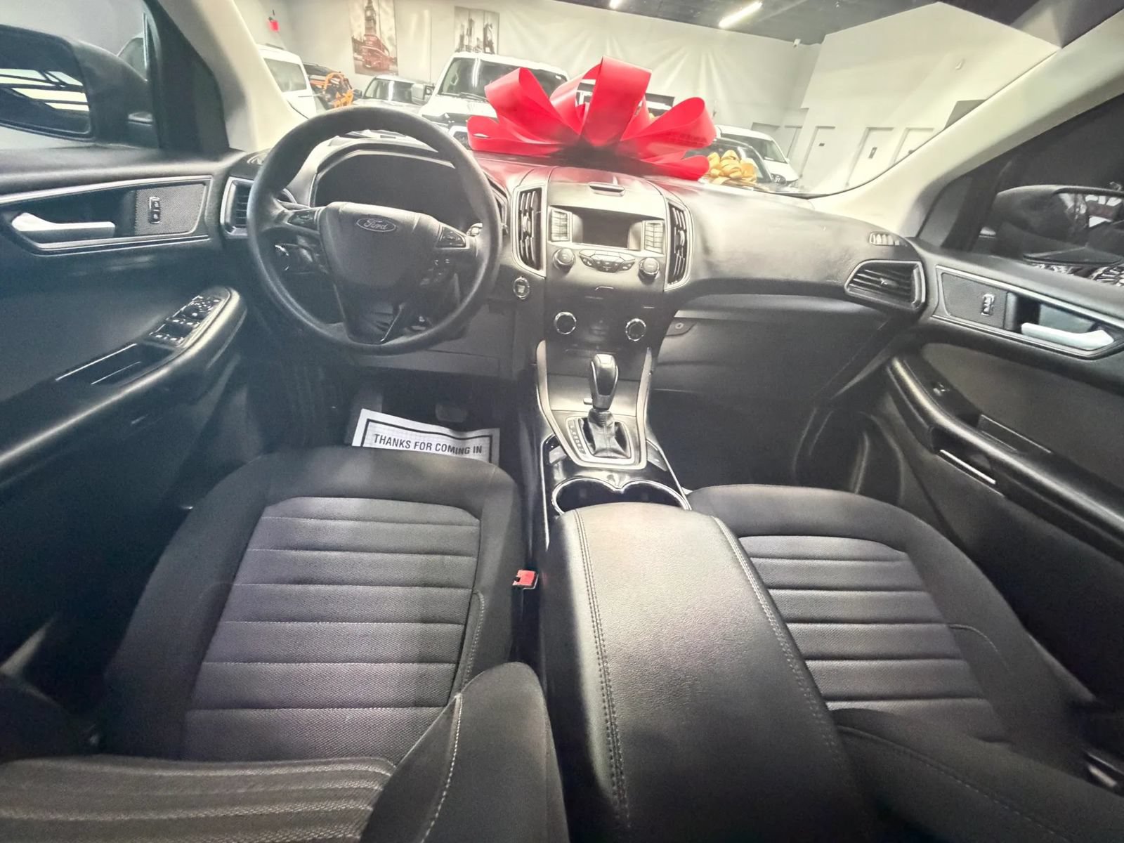 Used 2018 Ford Edge SE FWD image 25