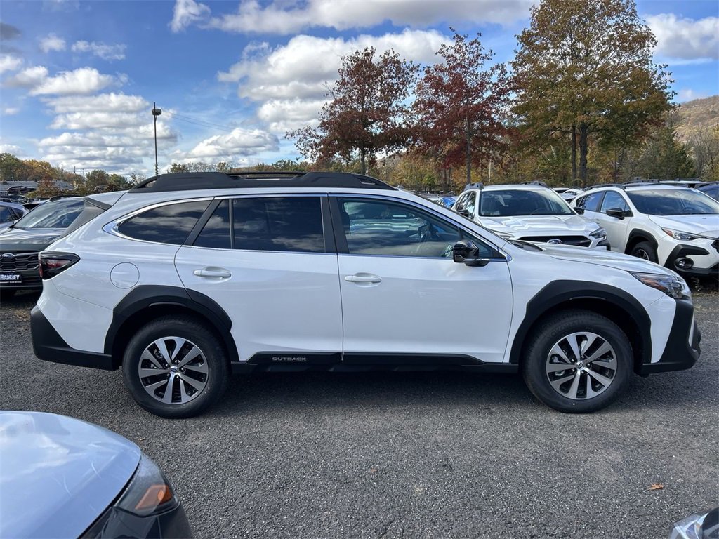 New 2025 Subaru Outback Premium image 9