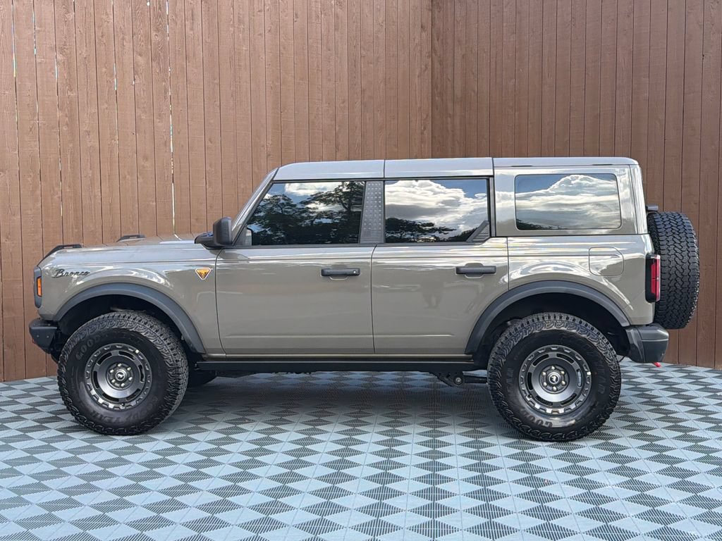 Used 2025 Ford Bronco Badlands w/ Sasquatch Package AWD/4WD image 14