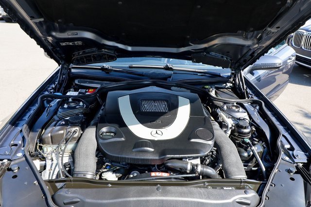 Used 2011 Mercedes-Benz SL 550 image 25