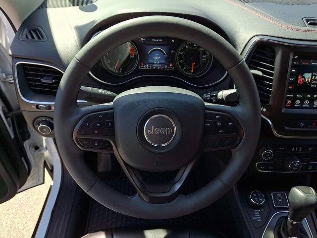 Used 2022 Jeep Cherokee Trailhawk AWD/4WD image 18