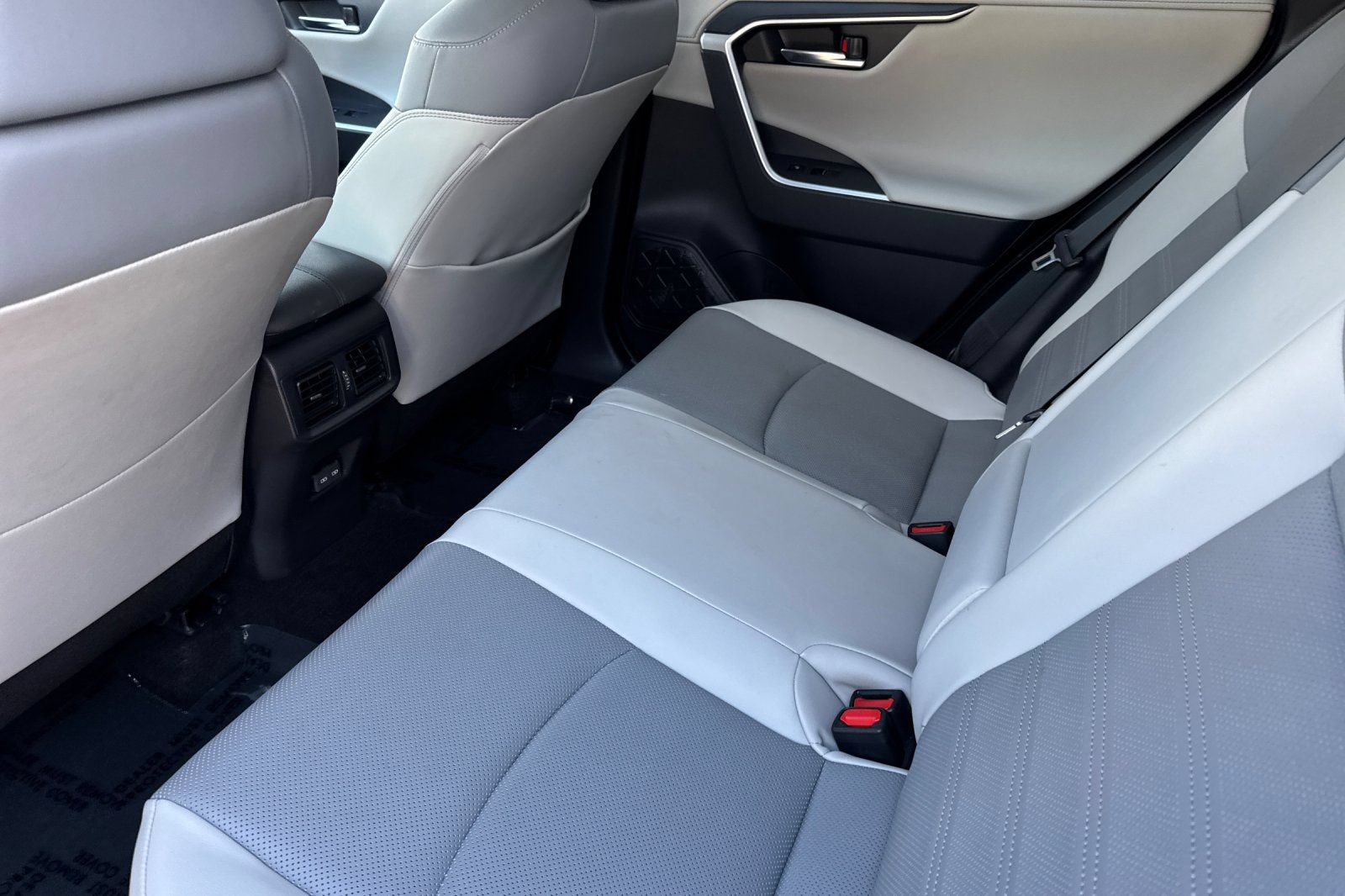 Certified 2025 Toyota RAV4 Limited AWD/4WD image 16
