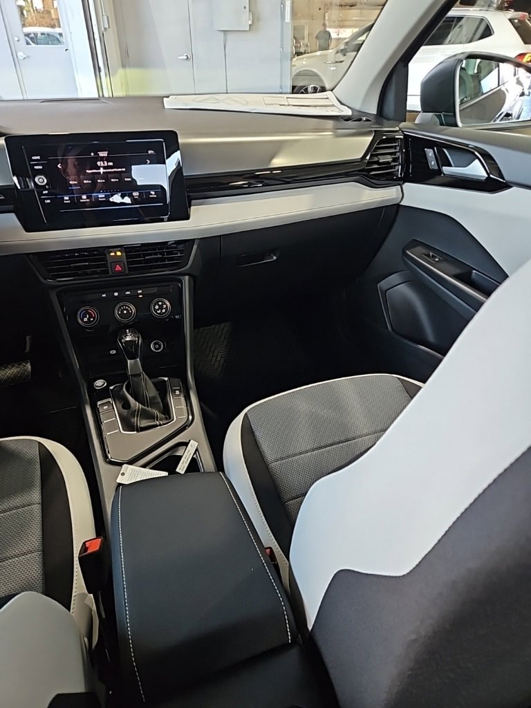 New 2026 Volkswagen Taos S image 23