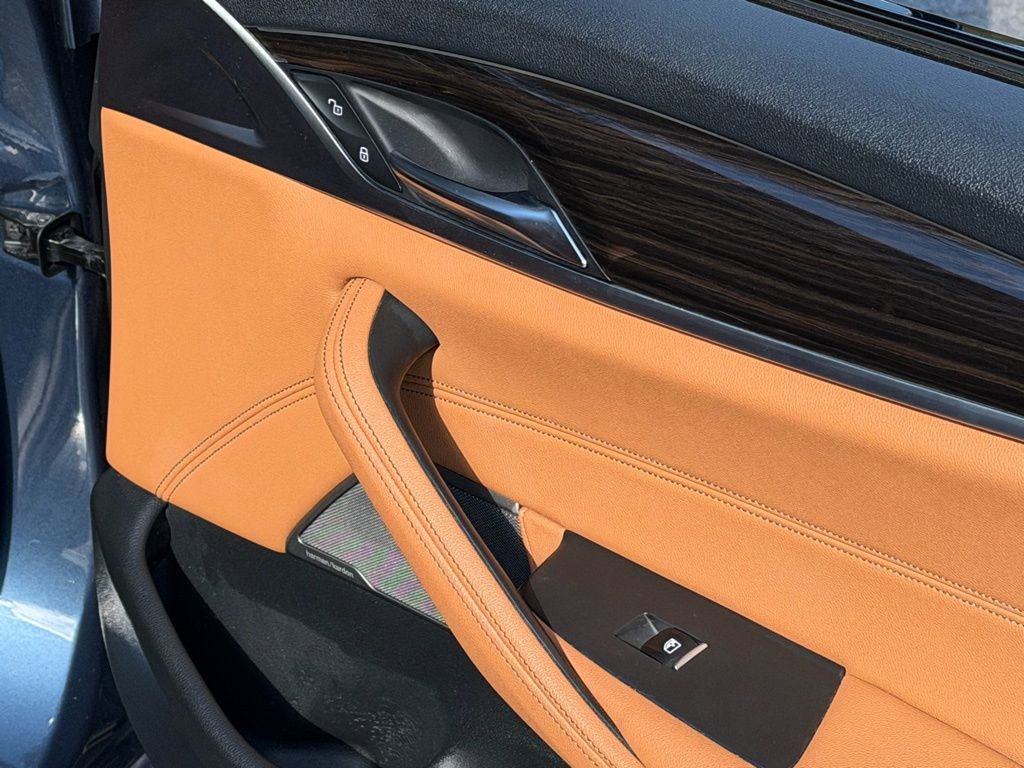 Used 2023 BMW 540i xDrive w/ M Sport Package image 38