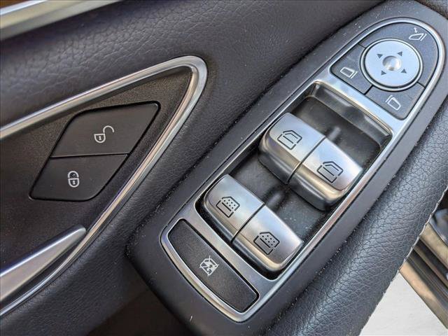 Used 2014 Mercedes-Benz S 550 Sedan image 11