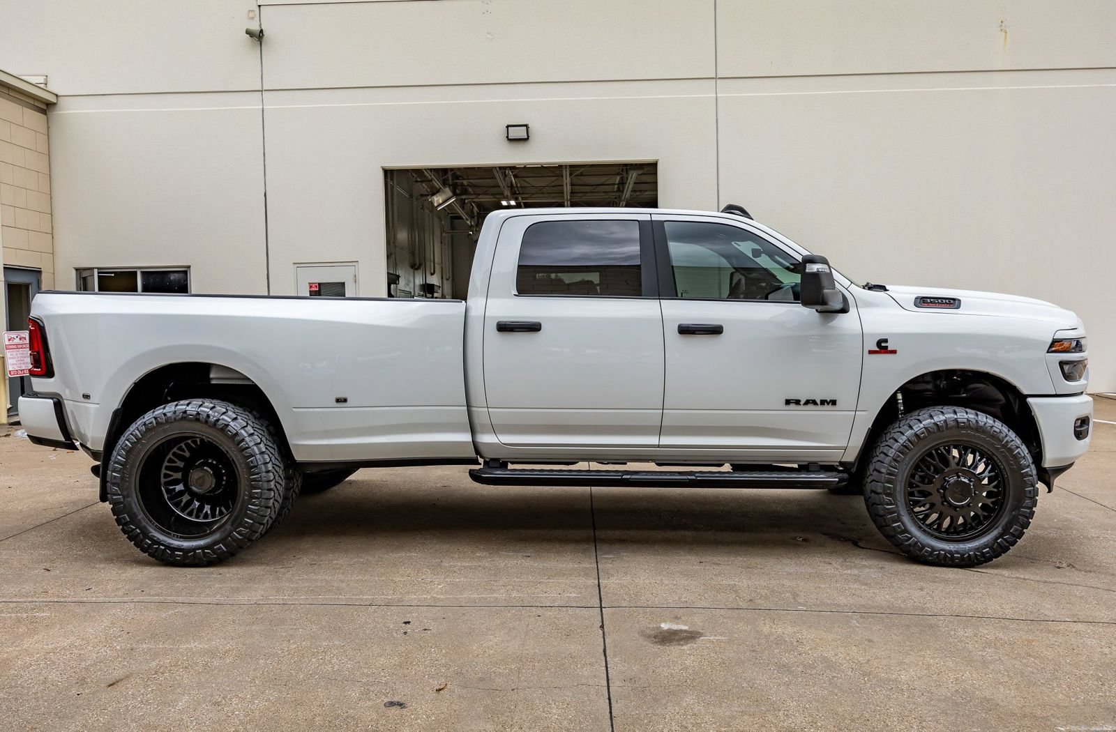 Used 2026 RAM 3500 Lone Star AWD/4WD image 11