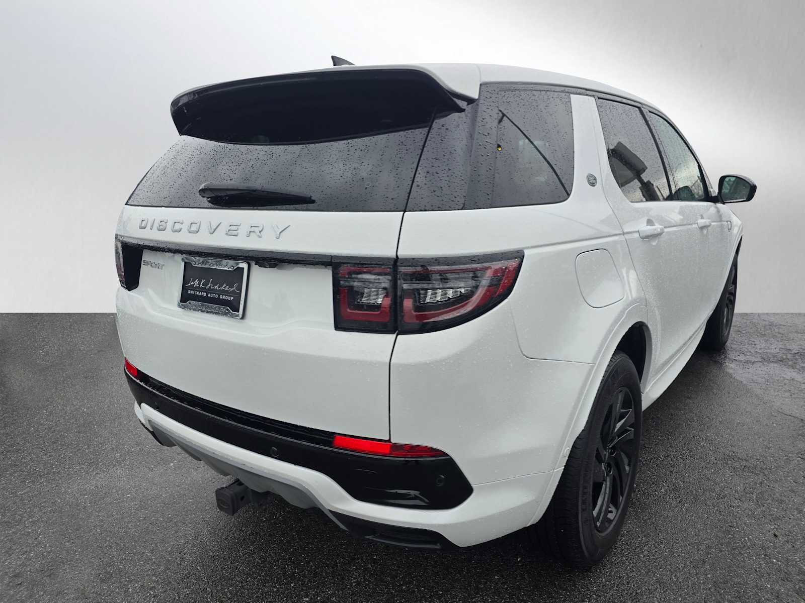 Used 2025 Land Rover Discovery Sport S image 5