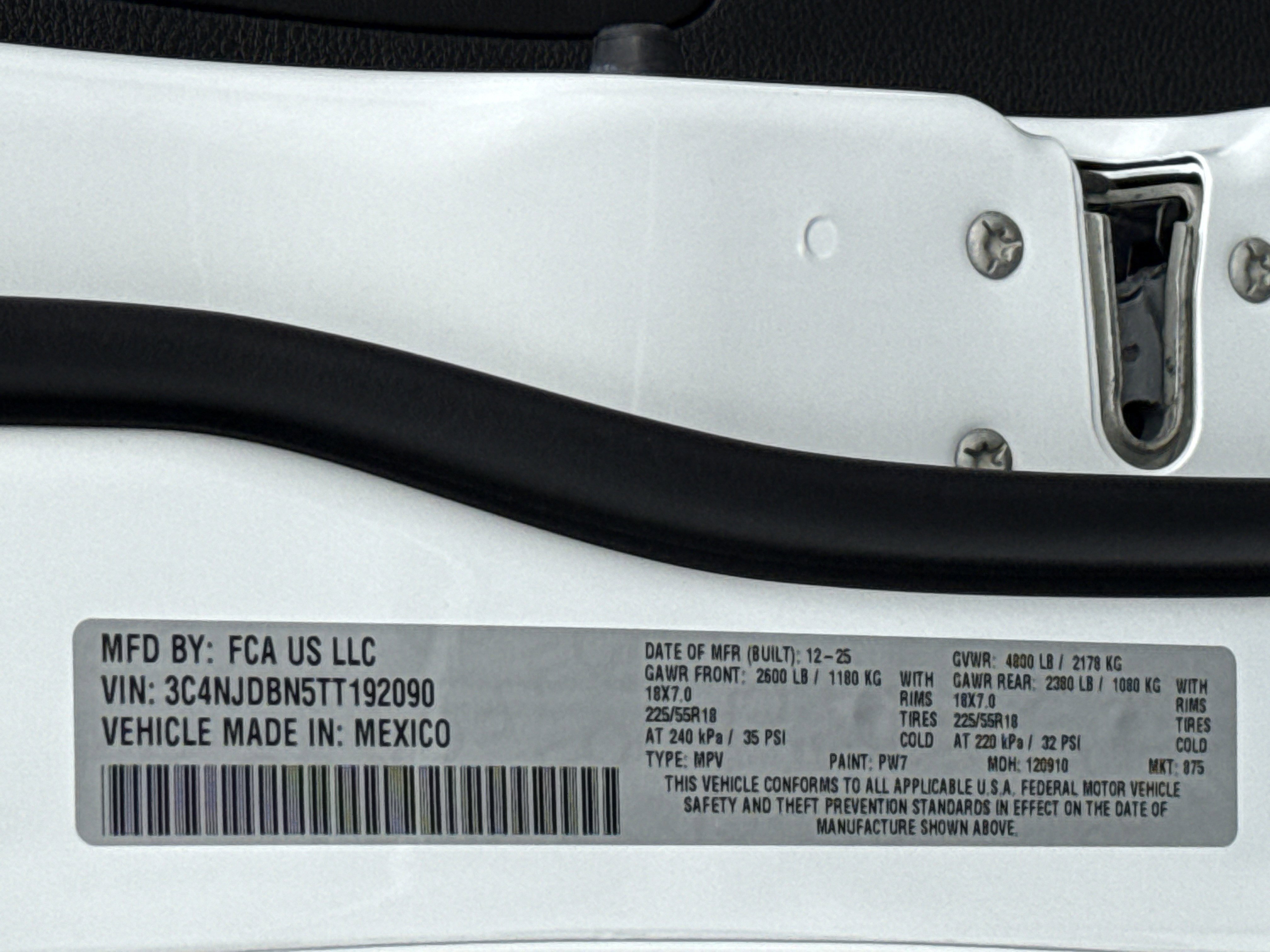 New 2026 Jeep Compass Latitude image 29