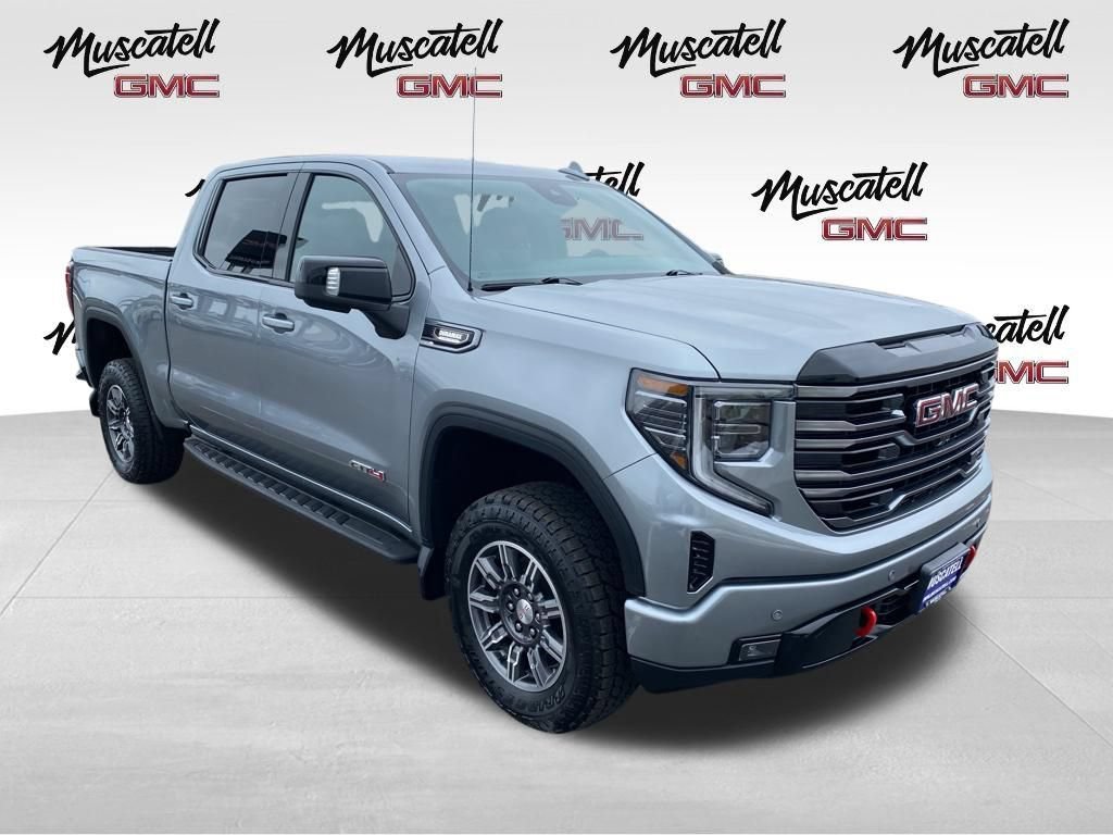 Used 2025 GMC Sierra 1500 AT4 w/ AT4 Premium Package AWD/4WD image 3