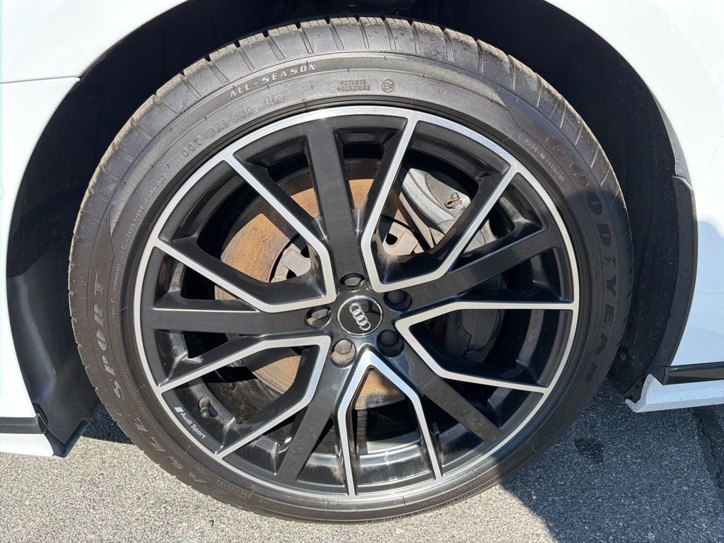 Used 2020 Audi A8 L 4.0T w/ Executive Package image 47