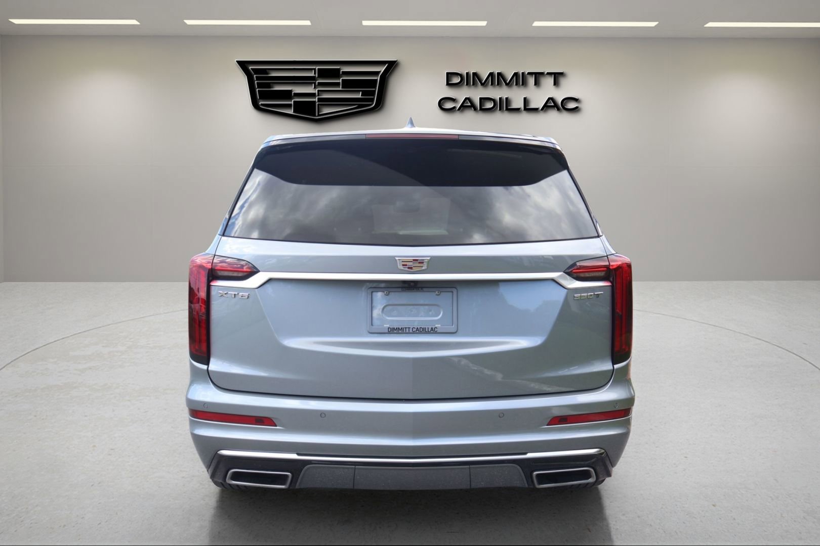 Certified 2023 Cadillac XT6 Luxury FWD image 4