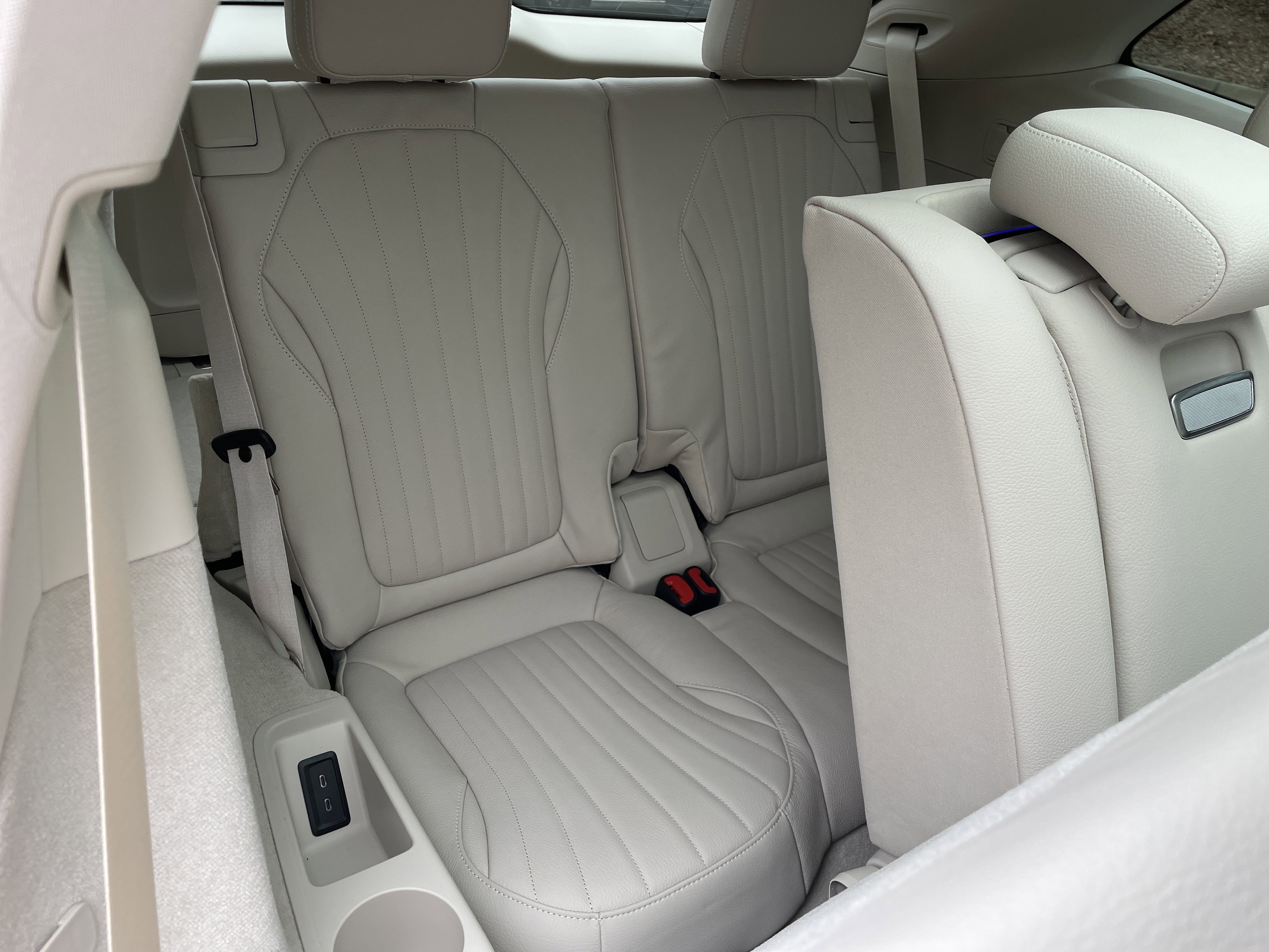 New 2026 Mercedes-Benz EQS 400 4MATIC SUV image 45