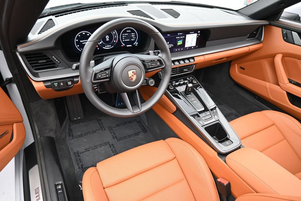 Certified 2026 Porsche 911 Carrera RWD image 4