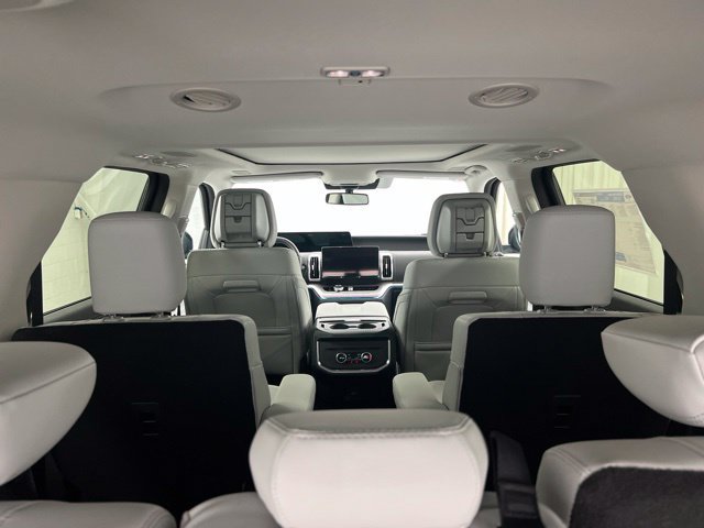 New 2027 Ford Expedition Max Platinum AWD/4WD image 10