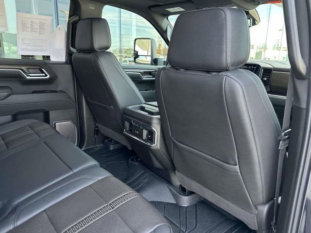 Used 2025 Chevrolet Silverado 1500 High Country w/ High Country Premium Package AWD/4WD image 24