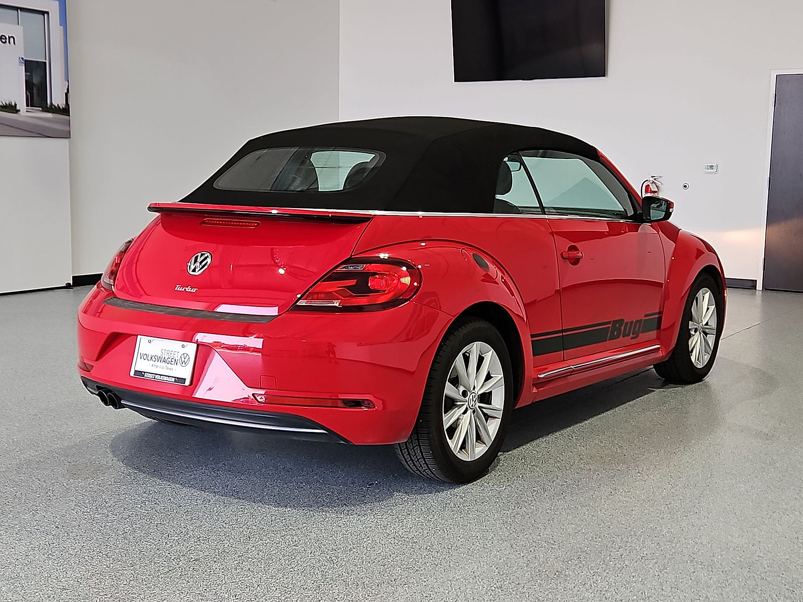 Used 2019 Volkswagen Beetle 2.0T SE FWD image 8
