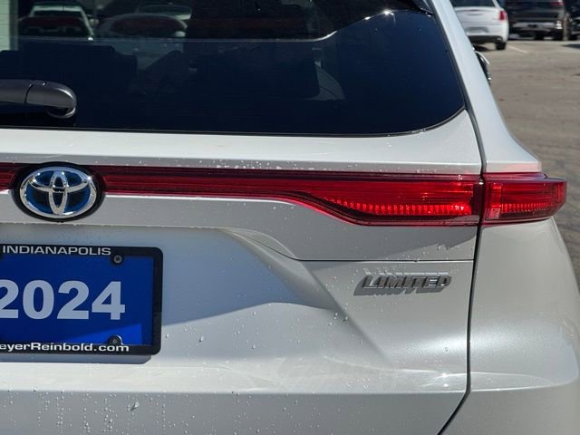 Used 2024 Toyota Venza Limited image 5