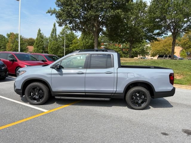 New 2026 Honda Ridgeline Black Edition image 4
