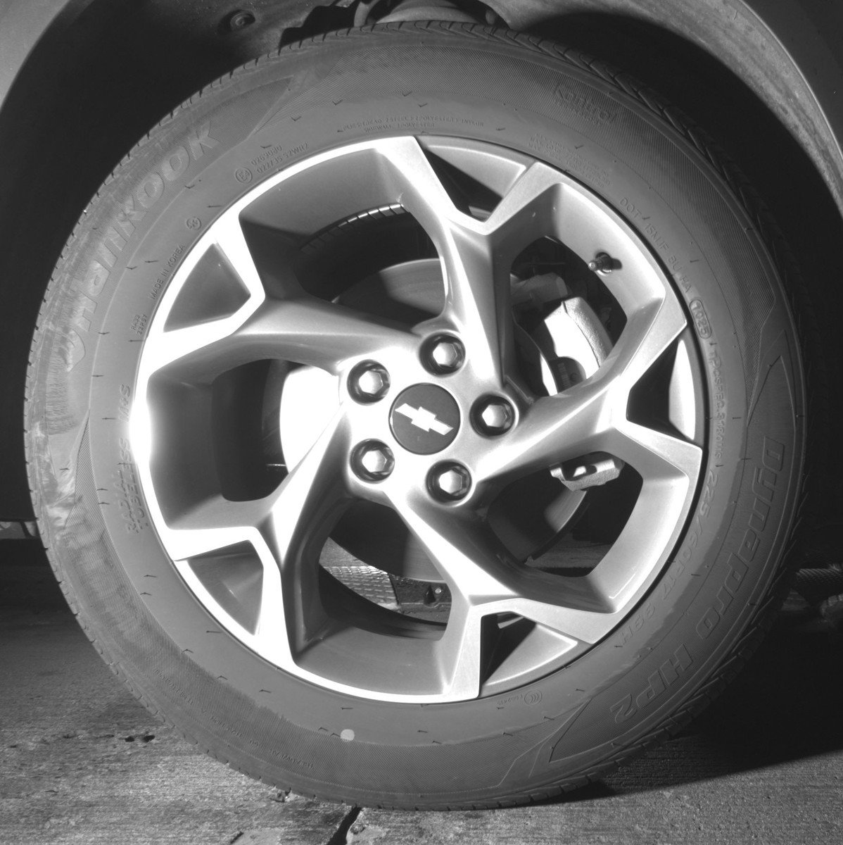 Used 2025 Chevrolet Trax LT FWD image 13