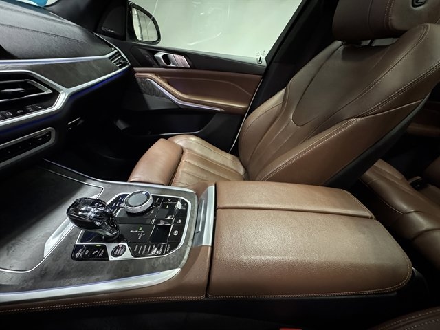 Used 2020 BMW X7 xDrive40i w/ M Sport Package image 37