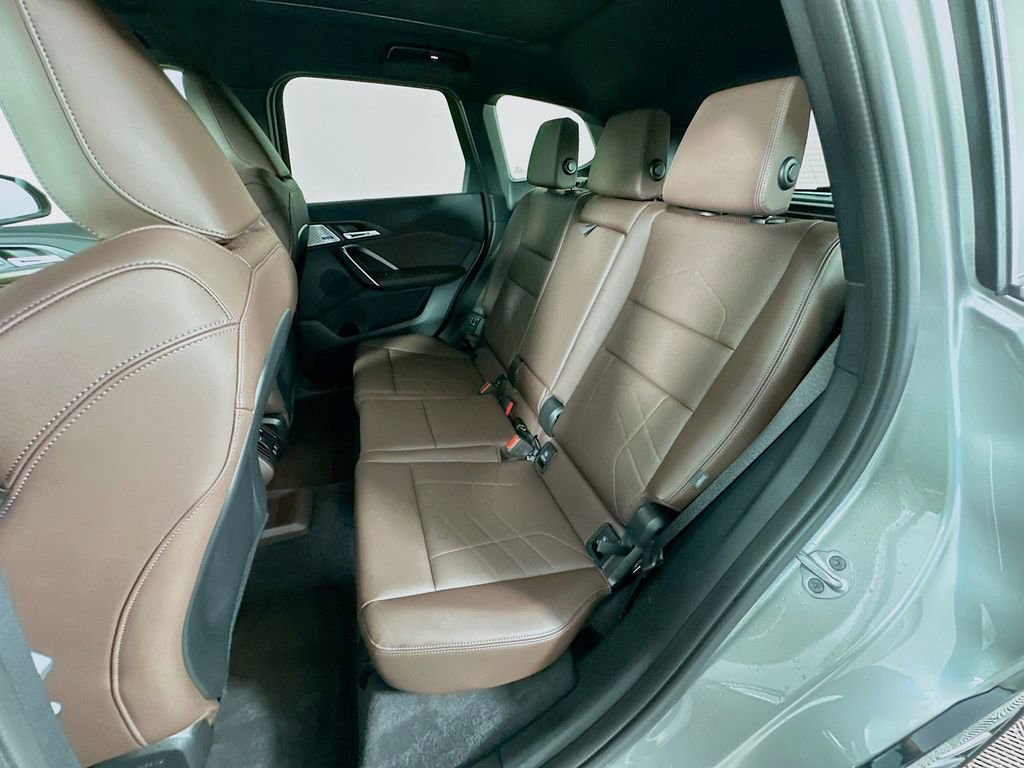 Used 2025 BMW X1 xDrive28i w/ Premium Package image 24