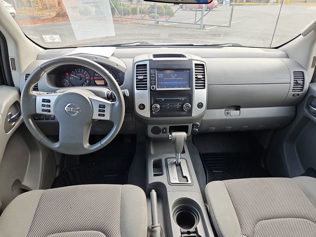 Used 2019 Nissan Frontier SV image 9