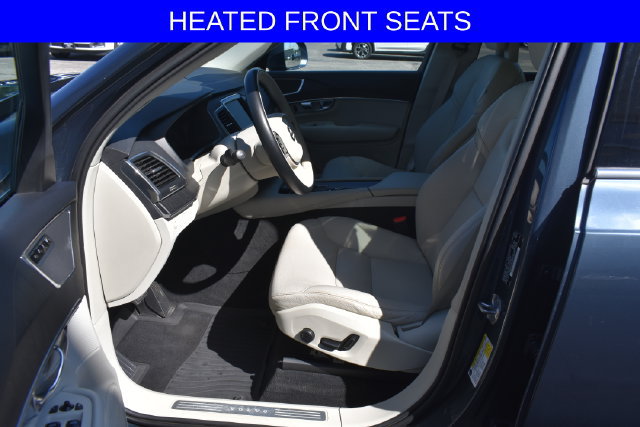 Used 2020 Volvo XC90 T6 Momentum w/ Protection Package Premier AWD/4WD image 4