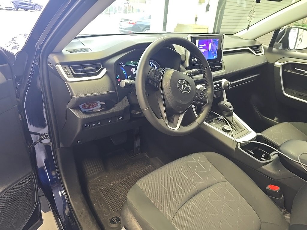 Used 2023 Toyota RAV4 XLE image 7