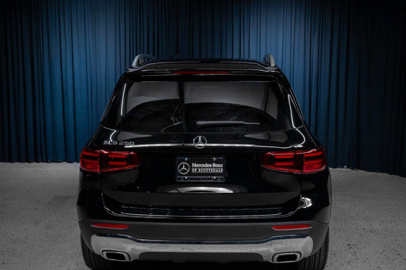 New 2026 Mercedes-Benz GLB 250 image 8