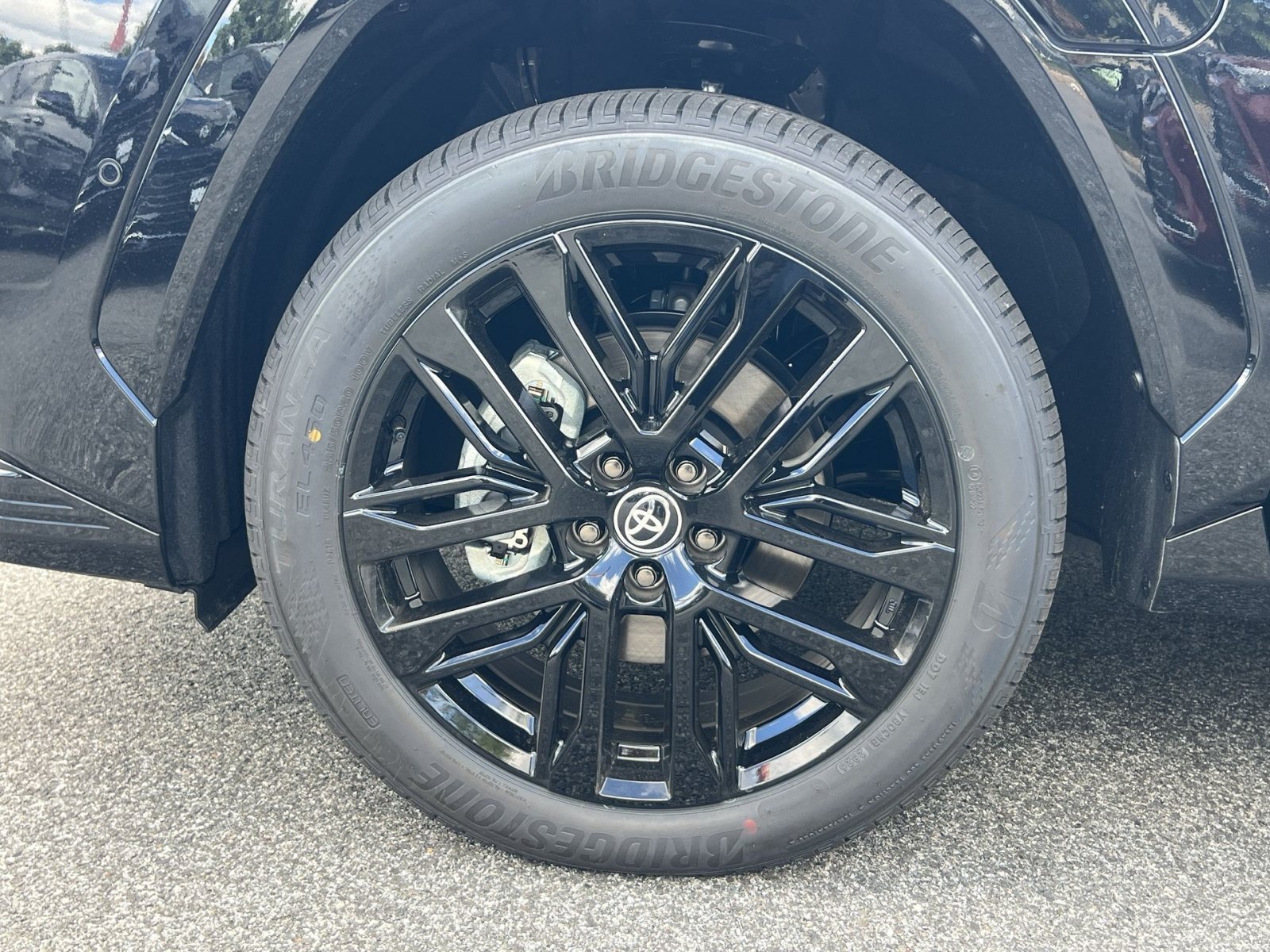 New 2026 Toyota RAV4 XSE AWD/4WD image 5