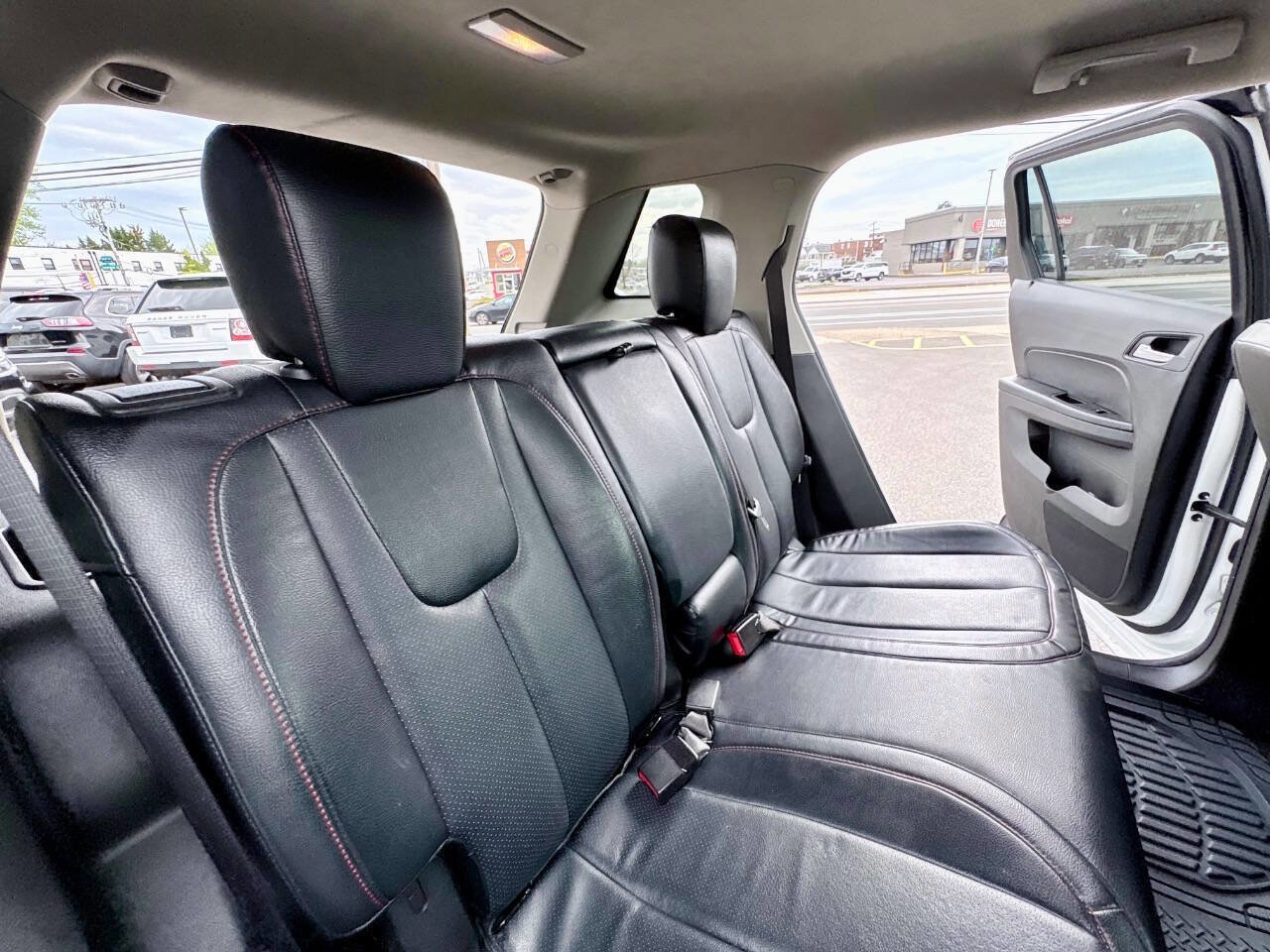 Used 2013 GMC Terrain SLE AWD/4WD image 26
