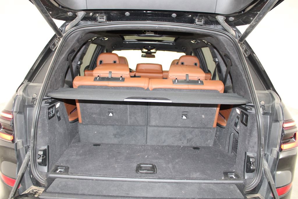 Used 2024 BMW X7 M60i w/ Executive Package image 13