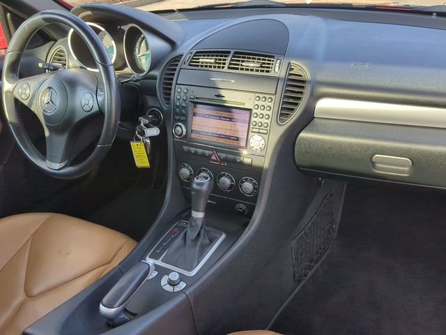 Used 2011 Mercedes-Benz SLK 350 image 13