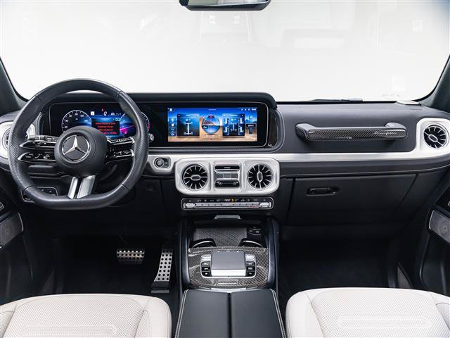 Used 2025 Mercedes-Benz G 550 image 19