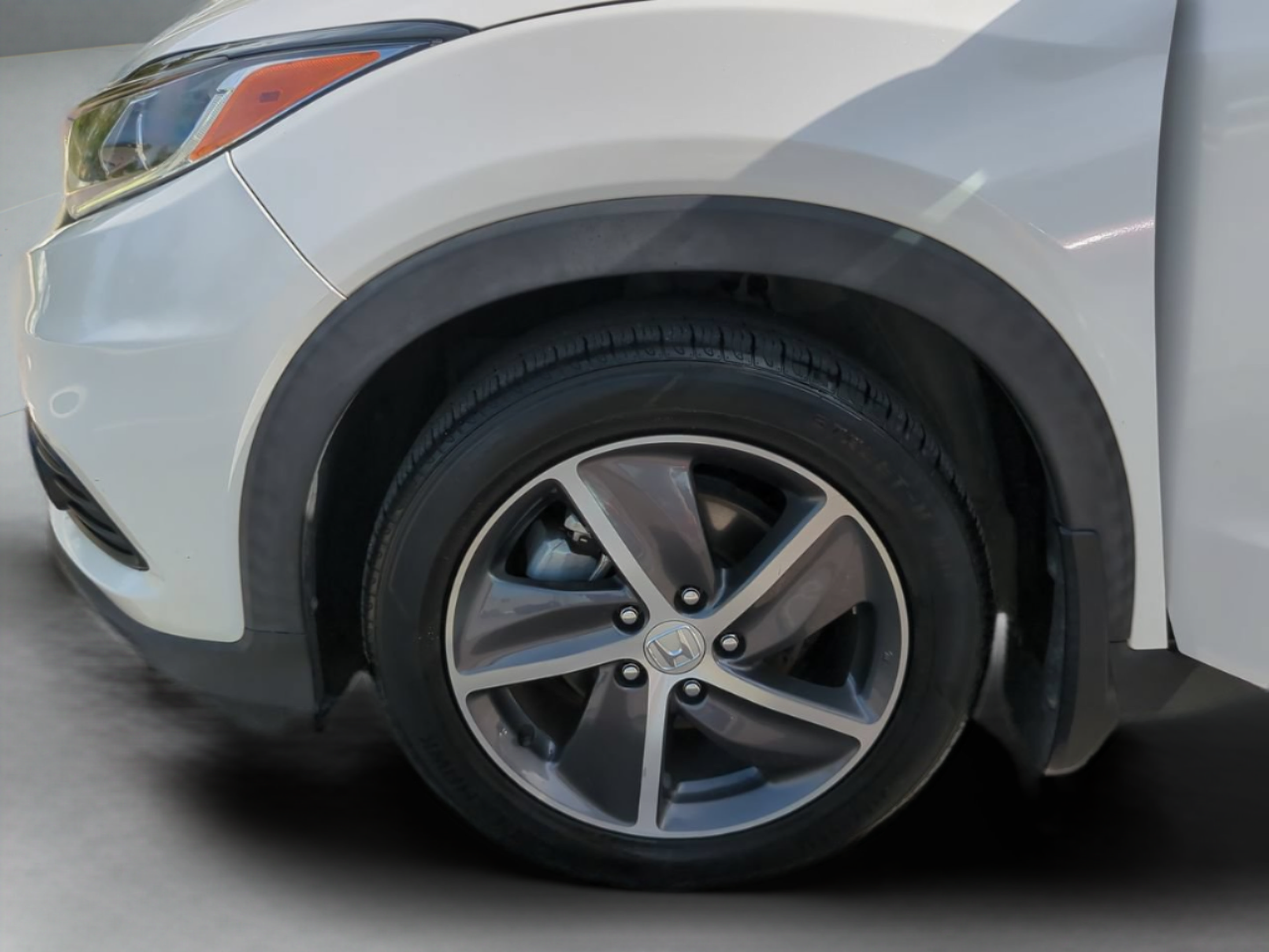 Certified 2022 Honda HR-V EX-L image 32