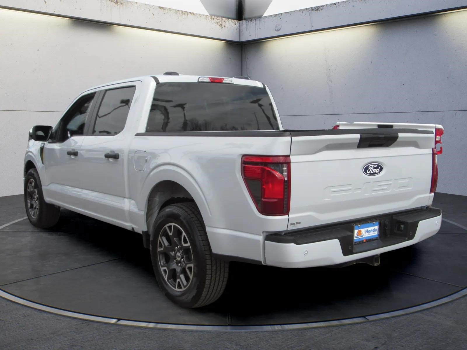 Used 2025 Ford F150 STX w/ Equipment Group 200A RWD image 6