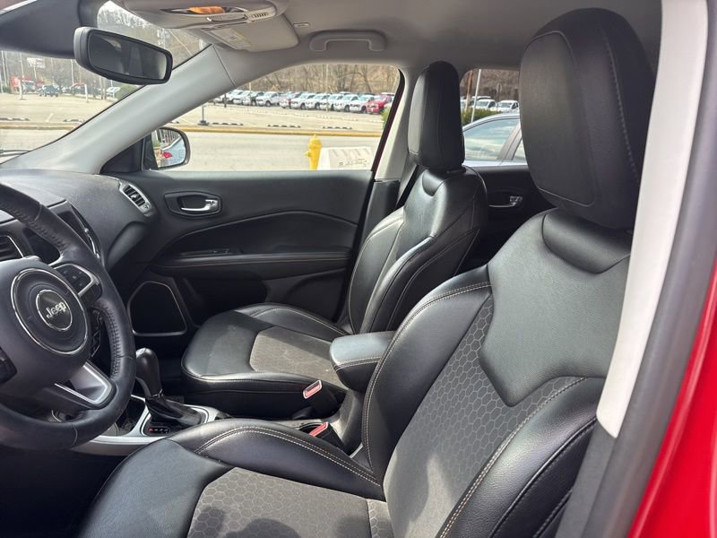 Used 2019 Jeep Compass Latitude image 10