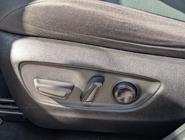Used 2024 Toyota RAV4 XLE AWD/4WD image 24
