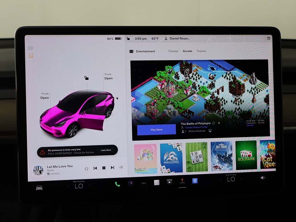 Used 2022 Tesla Model Y Long Range image 45