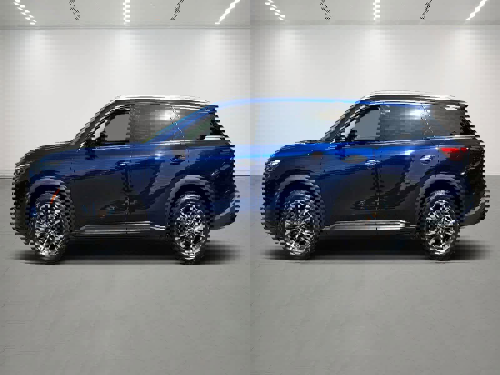 Used 2023 INFINITI QX60 Luxe image 2