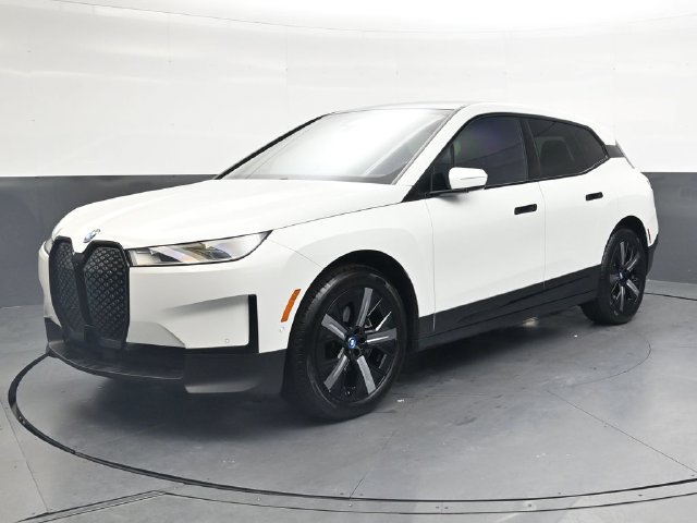 Certified 2024 BMW iX xDrive50 w/ Premium Package AWD/4WD image 10